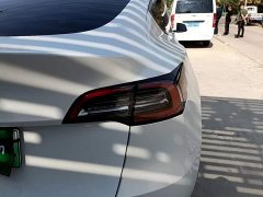 Tesla Model Y Long Range All-Wheel Drive - ფოტო 8