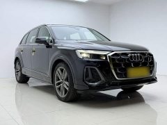Audi Q7 2025 45 TFSI quattro S line Black Warrior Edition - ფოტო 5