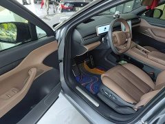 NIO ES8 100kWh Signature Edition - ფოტო 16