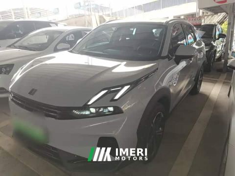 2025 Lynk & Co 06 EM-P 56 Standard Range Pro