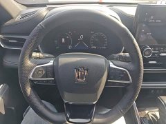 Toyota Crown Venza 2.5L HEV AWD Premium - ფოტო 4
