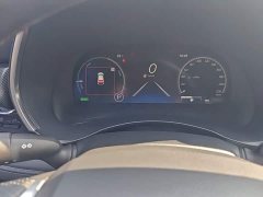 Toyota Crown Venza 2.5L HEV AWD Premium - ფოტო 5