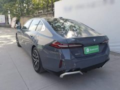 BMW i5 eDrive 35L Premium M Sport Package - ფოტო 5