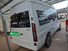 Jianglin Fushun Jiangling Ford 2.0T 6MT Diesel Mid-Axle Mid-High Roof Commercial Multi-Purpose 7-Seater - ფოტო 7