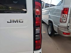 Jianglin Fushun Jiangling Ford 2.0T 6MT Diesel Mid-Axle Mid-High Roof Commercial Multi-Purpose 7-Seater - ფოტო 8