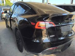 Tesla Model Y Standard Range RWD - ფოტო 5