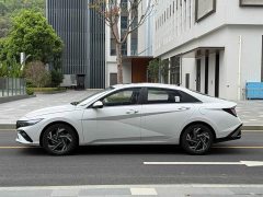 Hyundai Elantra 2023 1.5L CVT GLX Elite - ფოტო 10