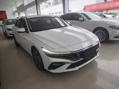 Hyundai Elantra 2023 1.5L CVT GLX Elite - ფოტო 4
