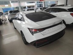 Hyundai Elantra 2023 1.5L CVT GLX Elite - ფოტო 5