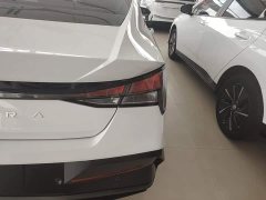 Hyundai Elantra 2023 1.5L CVT GLX Elite - ფოტო 8