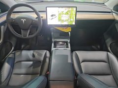 Tesla Model Y Standard Range RWD - ფოტო 13