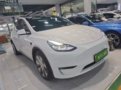 Tesla Model Y Standard Range RWD - ფოტო 4