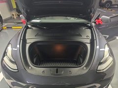 Tesla Model Y Long Range All-Wheel Drive - ფოტო 20