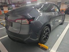 Tesla Model Y Long Range All-Wheel Drive - ფოტო 7
