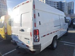 Iveco Daily 2021 2.5T V40 2-3 seats, long wheelbase, medium roof, dual rear wheels, manual sliding door - ფოტო 7