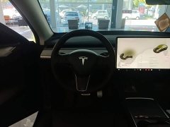 Tesla Model Y Rear-Wheel Drive - ფოტო 11