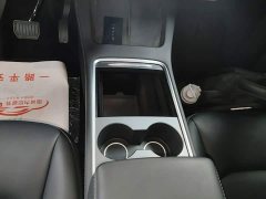 Tesla Model Y Rear-Wheel Drive - ფოტო 14