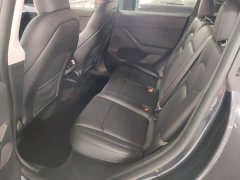 Tesla Model Y Rear-Wheel Drive - ფოტო 17