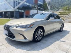Lexus ES 200 Premium Edition - ფოტო 1
