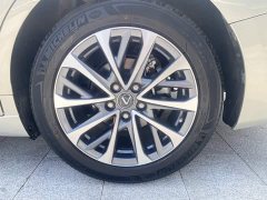 Lexus ES 200 Premium Edition - ფოტო 12