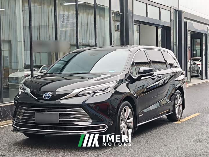 Toyota Sienna 2.5L Hybrid Premium Edition