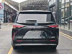 Toyota Sienna 2.5L Hybrid Premium Edition - ფოტო 14
