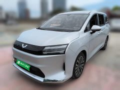 Wuling Starlight 730 New Energy Pure Electric 500km Luxury - ფოტო 3