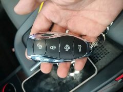 FAW Red Flag EH7 640 AWD Smart Select Edition - ფოტო 13