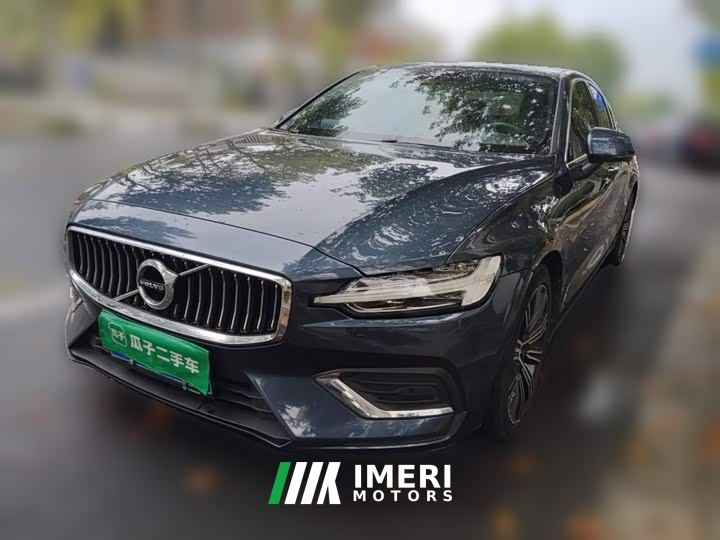 Volvo S60 B4 Intelligent Remote Luxury Edition
