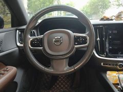 Volvo S60 B4 Intelligent Remote Luxury Edition - ფოტო 7