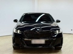 BMW 5 Series 525Li M Sport Package - ფოტო 6