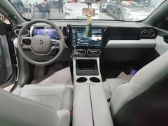 Leapmotor C01 525 Comfort Edition - ფოტო 14