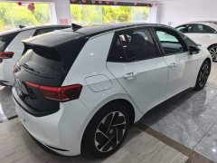 Volkswagen ID.3 Outstanding Edition - ფოტო 5