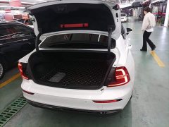 Volvo S60 B4 Smart Luxury Edition - ფოტო 10