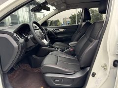 Nissan Qashqai 2.0L CVT Luxury - ფოტო 10