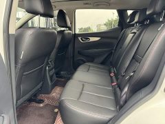 Nissan Qashqai 2.0L CVT Luxury - ფოტო 12