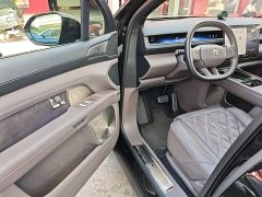 NIO ES8 2026 Six-Seat Executive Signature Edition - ფოტო 16