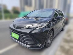 Toyota Sienna 2.5L Hybrid FWD Comfort - ფოტო 2