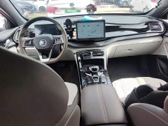 BYD Qin PLUS Glory Edition DM-i 55KM Leading - ფოტო 13