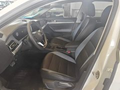 Volkswagen Lavida 1.5L Automatic Deyi Edition - ფოტო 8