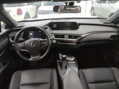 Lexus UX 2020 200 Special Edition - ფოტო 10