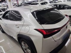 Lexus UX 2020 200 Special Edition - ფოტო 5