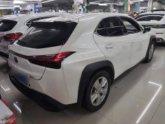 Lexus UX 2020 200 Special Edition - ფოტო 7
