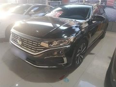 Volkswagen Passat Facelift 330TSI Luxury - ფოტო 1