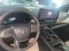 Toyota Sienna 2023 2.5L Hybrid Premium Edition - ფოტო 10
