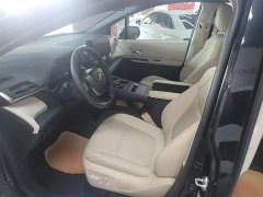 Toyota Sienna 2023 2.5L Hybrid Premium Edition - ფოტო 15