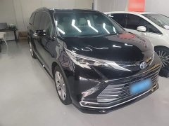 Toyota Sienna 2023 2.5L Hybrid Premium Edition - ფოტო 4