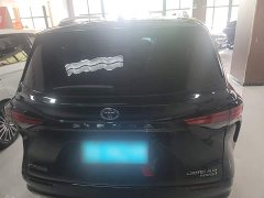 Toyota Sienna 2023 2.5L Hybrid Premium Edition - ფოტო 6