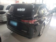 Toyota Sienna 2023 2.5L Hybrid Premium Edition - ფოტო 7
