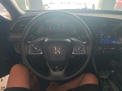 Honda Civic 2021 Hatchback 220 Turbo CVT Trendy Control - ფოტო 11